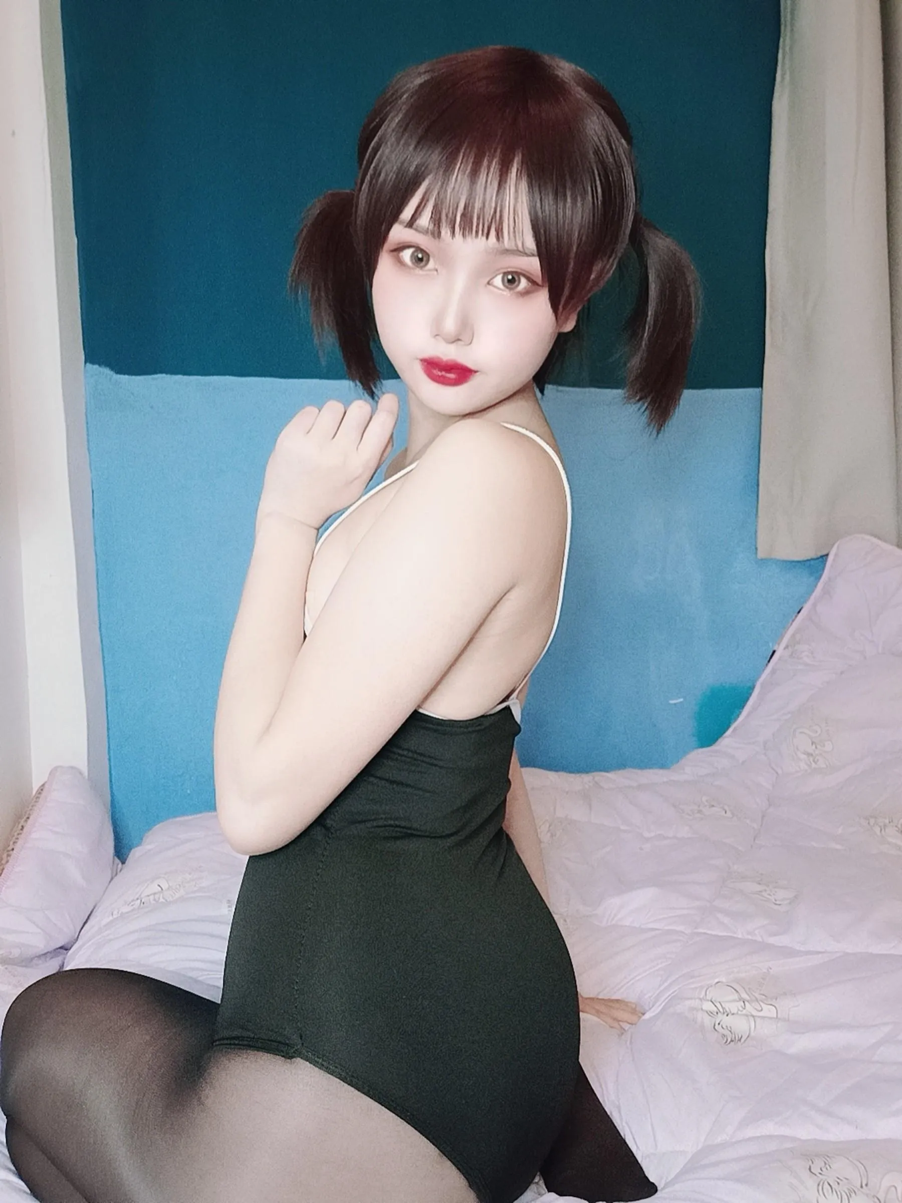 您的蛋蛋 – NO.09 黑丝死库水 [24P]插图1